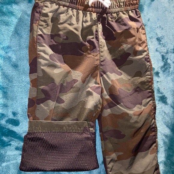 BUNDLE DISCOUNTS! 12-18mo | Childrens Place Camouflage Windbreaker pants - Picture 4 of 8